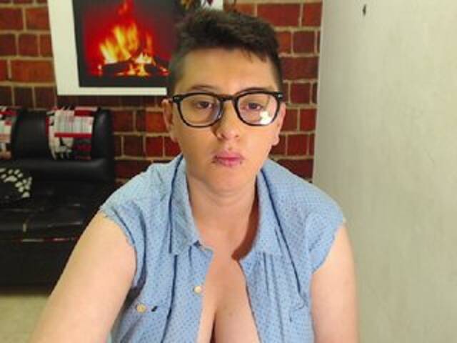 Capturas de tela de transmissão pamelasmith