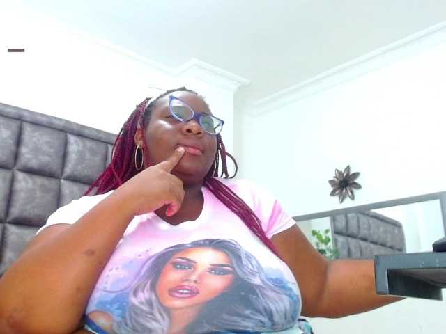 Capturas de tela de transmissão pamybigboobs