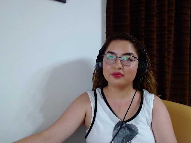 Capturas de tela de transmissão PaulaAlvares