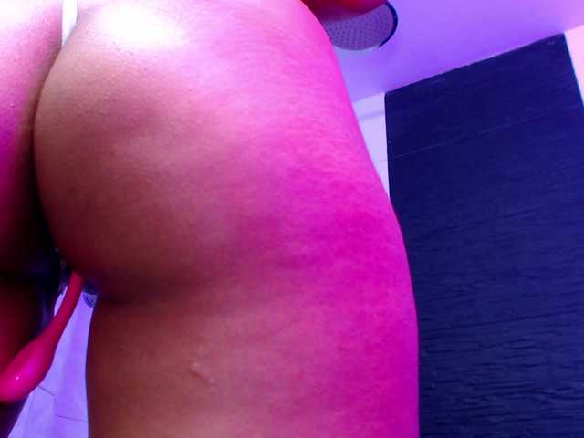 Capturas de tela de transmissão PetiteeKaty