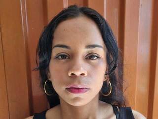 Chat de vídeo erótico Pocajontas25