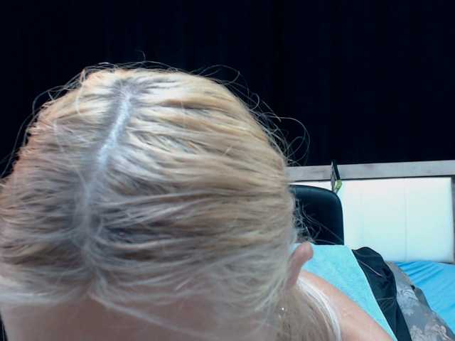 Capturas de tela de transmissão PonyyTails