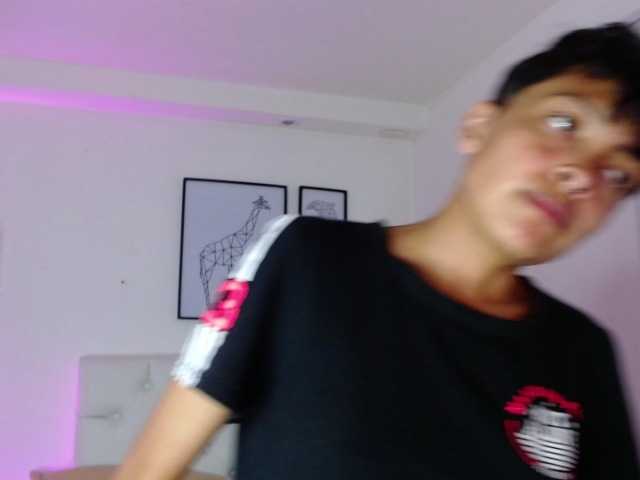 Capturas de tela de transmissão Pretty-black