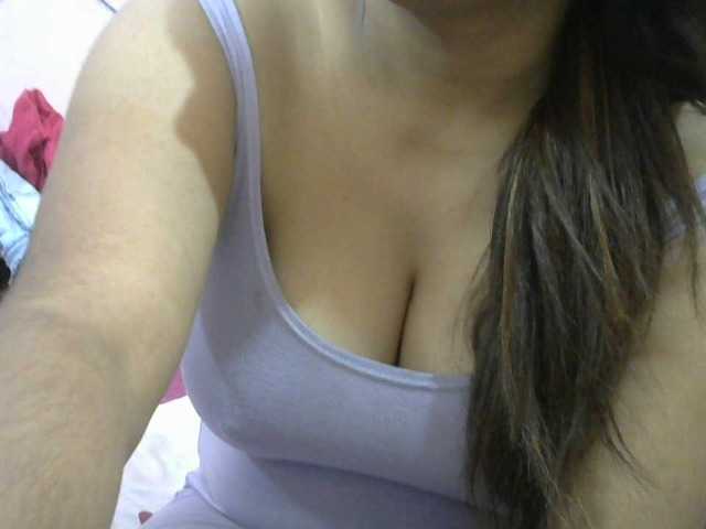 Capturas de tela de transmissão Priya10