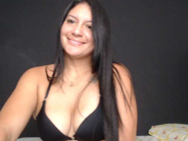 Capturas de tela de transmissão Queen-karina