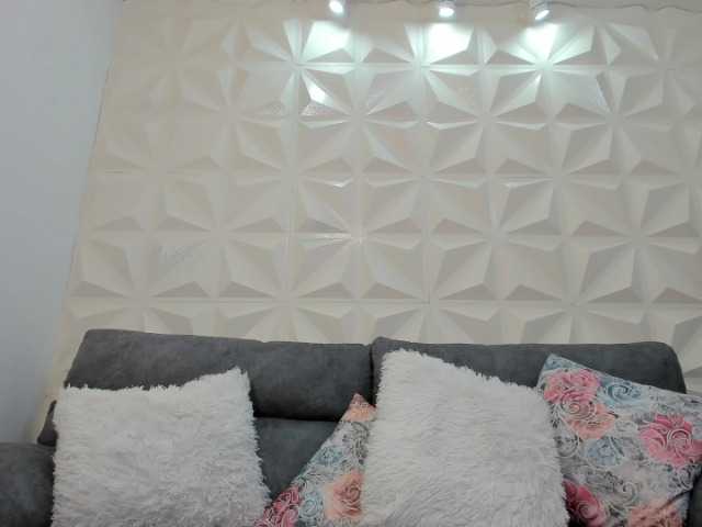 Capturas de tela de transmissão queen-mia