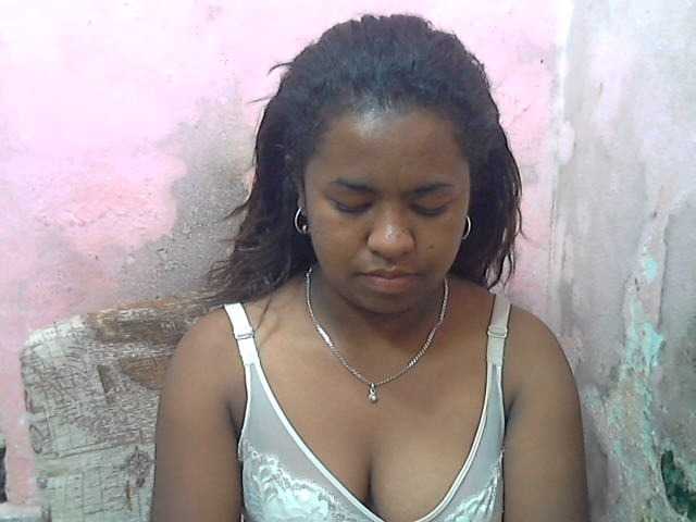 Capturas de tela de transmissão Queencamie