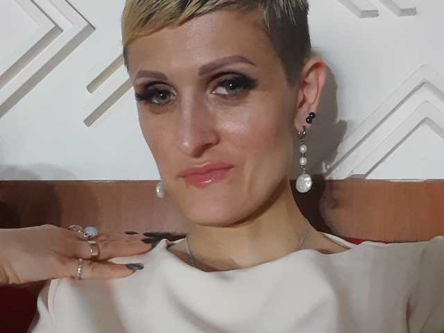 Foto do perfil N-I-M-F-O-M-A-N-K-A