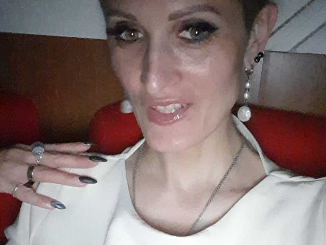 Foto do perfil N-I-M-F-O-M-A-N-K-A