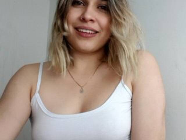 Capturas de tela de transmissão RaquelForner