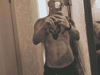 Chat de vídeo erótico Riki178