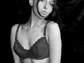 Chat de vídeo erótico -KittyDoll-Meow-