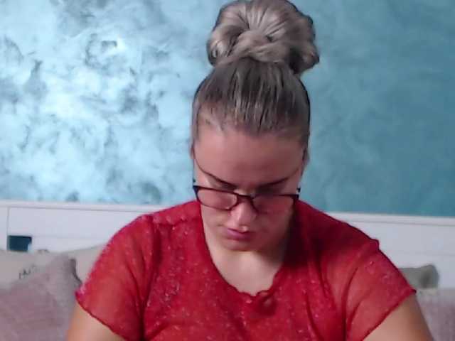 Capturas de tela de transmissão Roselyn25