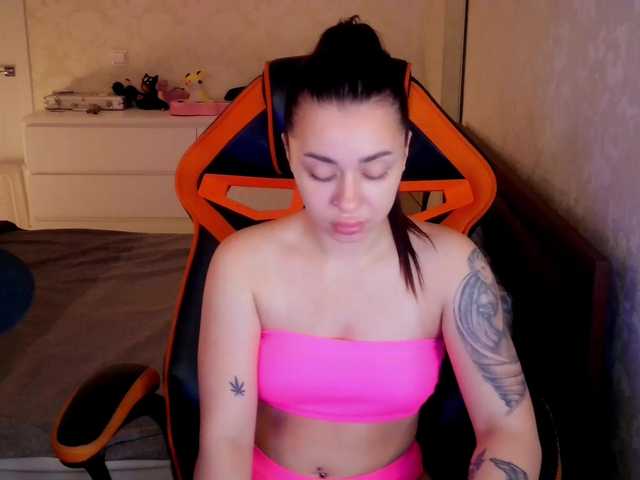 Capturas de tela de transmissão RosieDixon