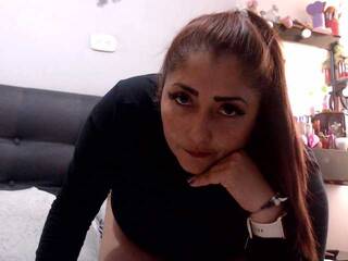 Chat de vídeo erótico ROUSE-22