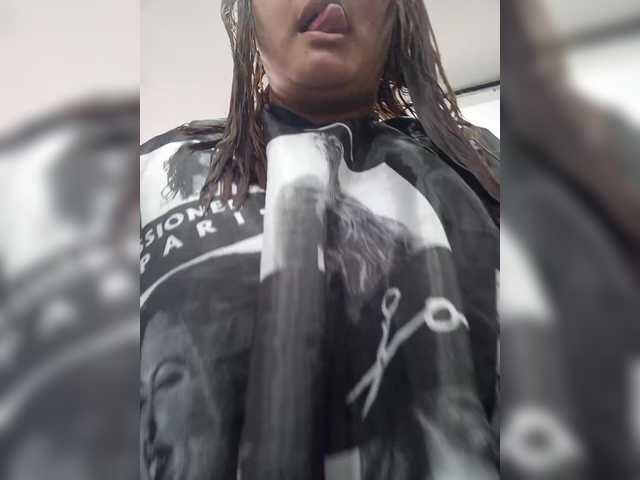 Capturas de tela de transmissão roxanamontero