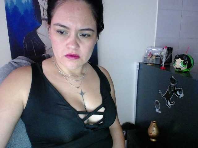 Capturas de tela de transmissão RoxaneFox