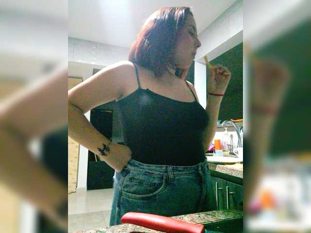 Capturas de tela de transmissão Roxanne_M