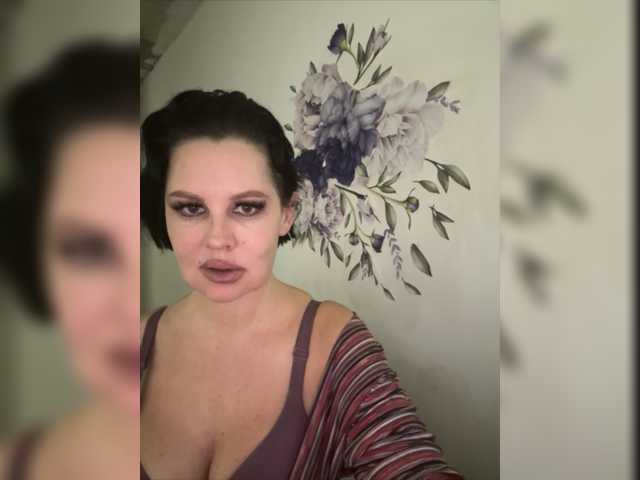 Capturas de tela de transmissão RoyalBreasts