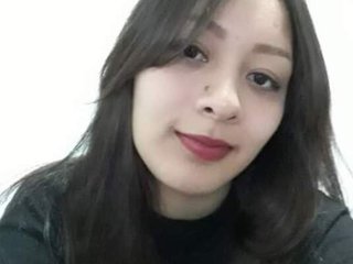 Chat de vídeo erótico AdaraCute