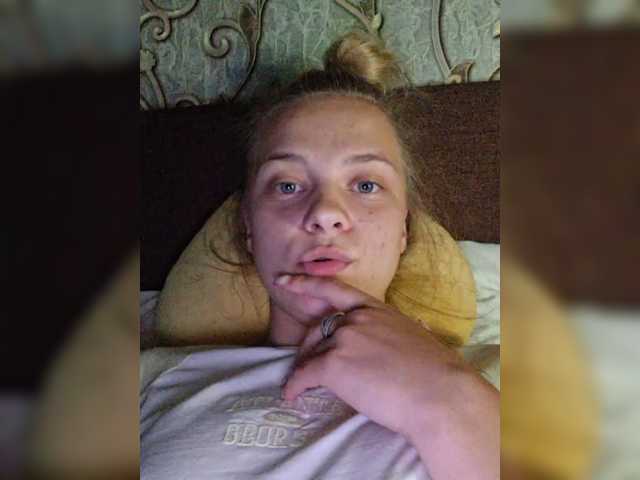 Capturas de tela de transmissão Sara-0