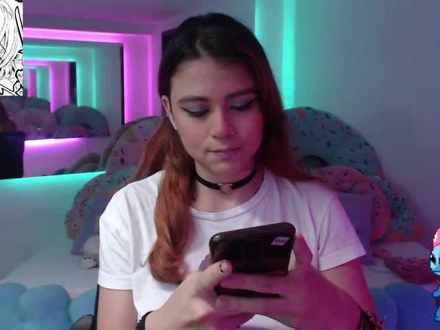 Capturas de tela de transmissão SaraClover