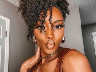 Chat de vídeo erótico Sarah-Sweets