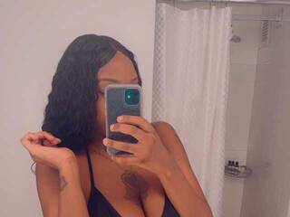 Chat de vídeo erótico SashaMalone