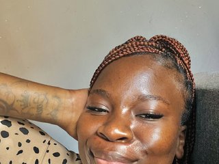 Chat de vídeo erótico Secymelanin
