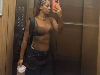 Chat de vídeo erótico SeleneRouge