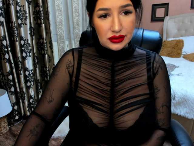 Capturas de tela de transmissão SelmaAzmani