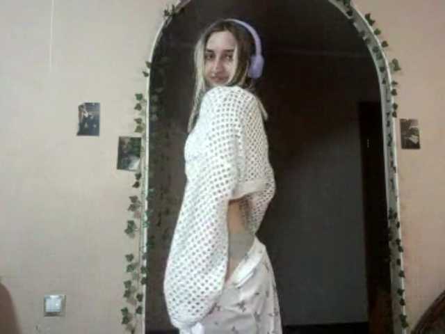 Capturas de tela de transmissão SeptemberRoutzen