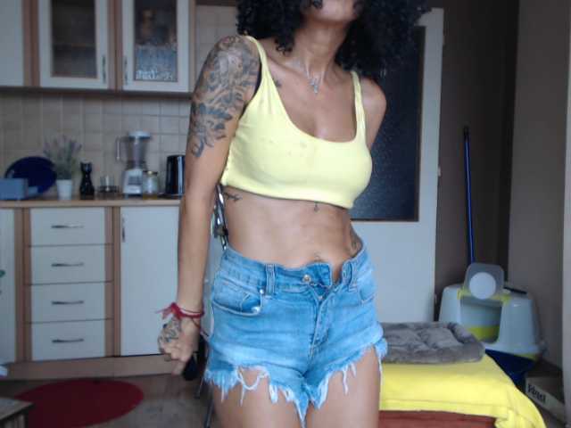 Capturas de tela de transmissão SexiBelle