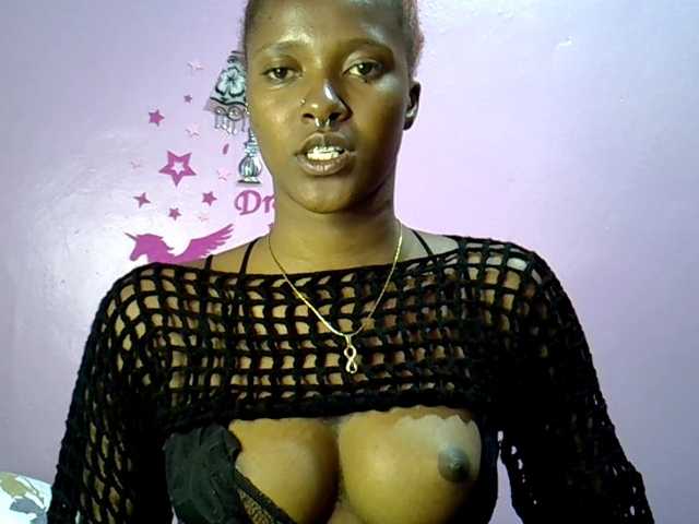 Capturas de tela de transmissão Sexxyezzy
