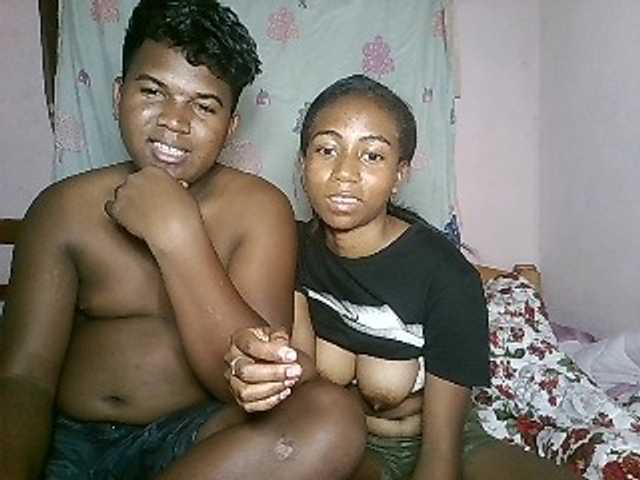 Capturas de tela de transmissão sexycouple32