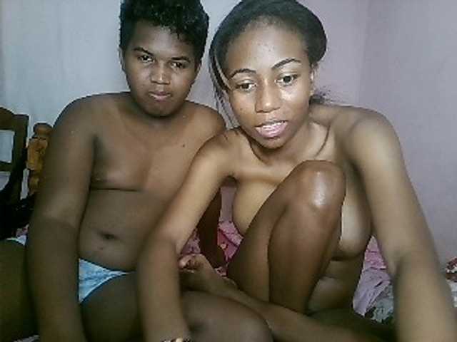 Capturas de tela de transmissão sexycouple32