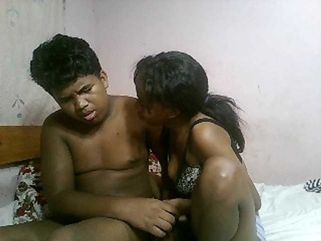 Capturas de tela de transmissão sexycouple32