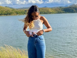 Chat de vídeo erótico ShafirYoung