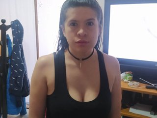 Chat de vídeo erótico sharlotte24