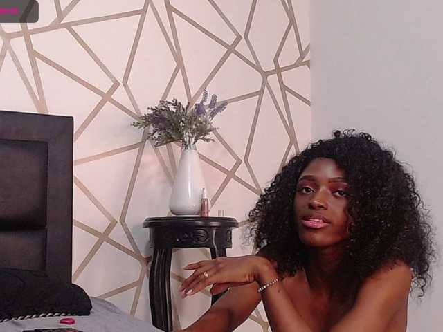 Capturas de tela de transmissão Sharonsmiith1
