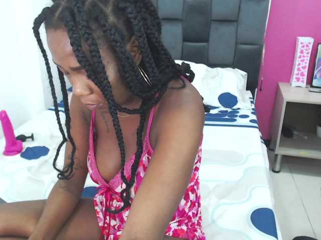 Capturas de tela de transmissão ShaylaSexx