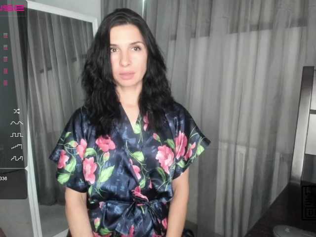 Fotos _Lucky_Lena_ Hi, I am Lena. Welcome to my chat. Here you will find good music and pleasant communication. I do not undress in general chat. Only private. Lovense works from 11.