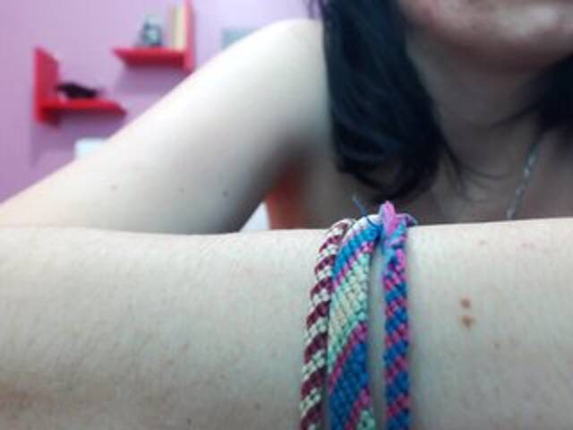 Capturas de tela de transmissão Simyna