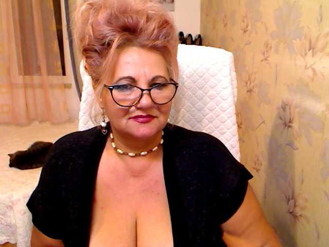 Capturas de tela de transmissão sinwoman