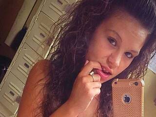 Chat de vídeo erótico Slaytay01