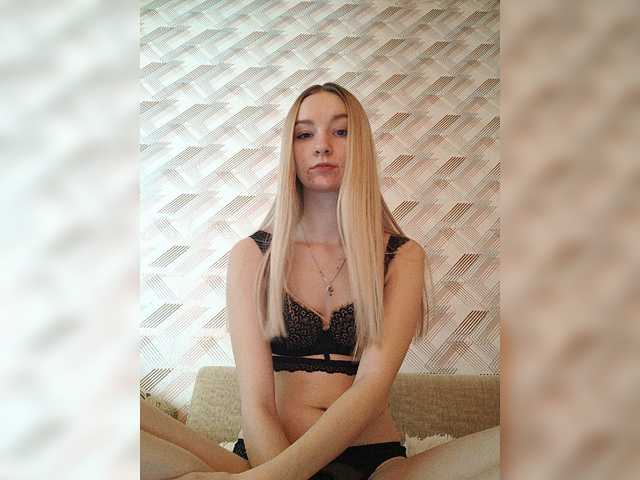 Fotos sofia06030 My name is Sofia and i am new girl here , lets play with , dont forget to subscribe and put love)♥️ Saving up for Lovense)