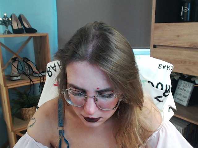 Capturas de tela de transmissão Soft-Zoey