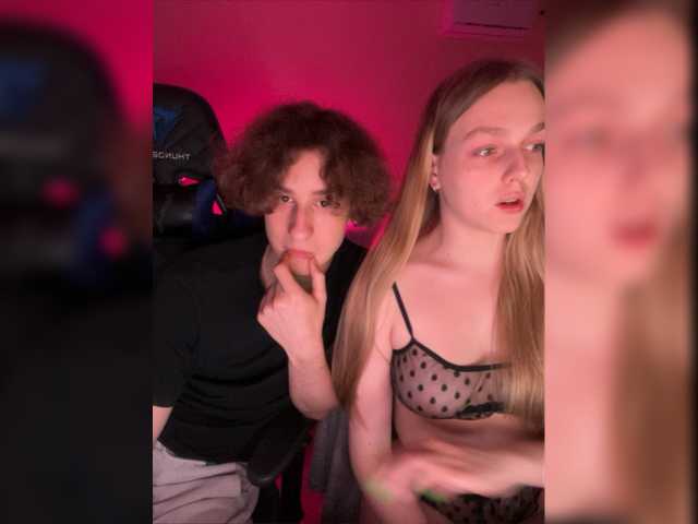 Capturas de tela de transmissão Crazy_Couple