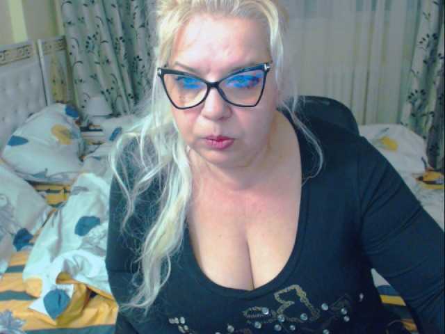 Fotos SonyaHotMilf your tips makes me cum and squirt,xoxo
