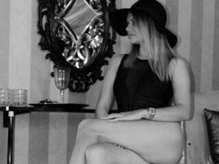 Chat de vídeo erótico sonyajolie